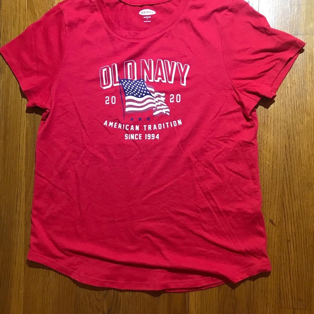 Red Old Navy 2020 Tee - like new
